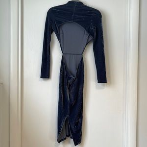 Pretty Little Thing blue velvet bodycon dress.